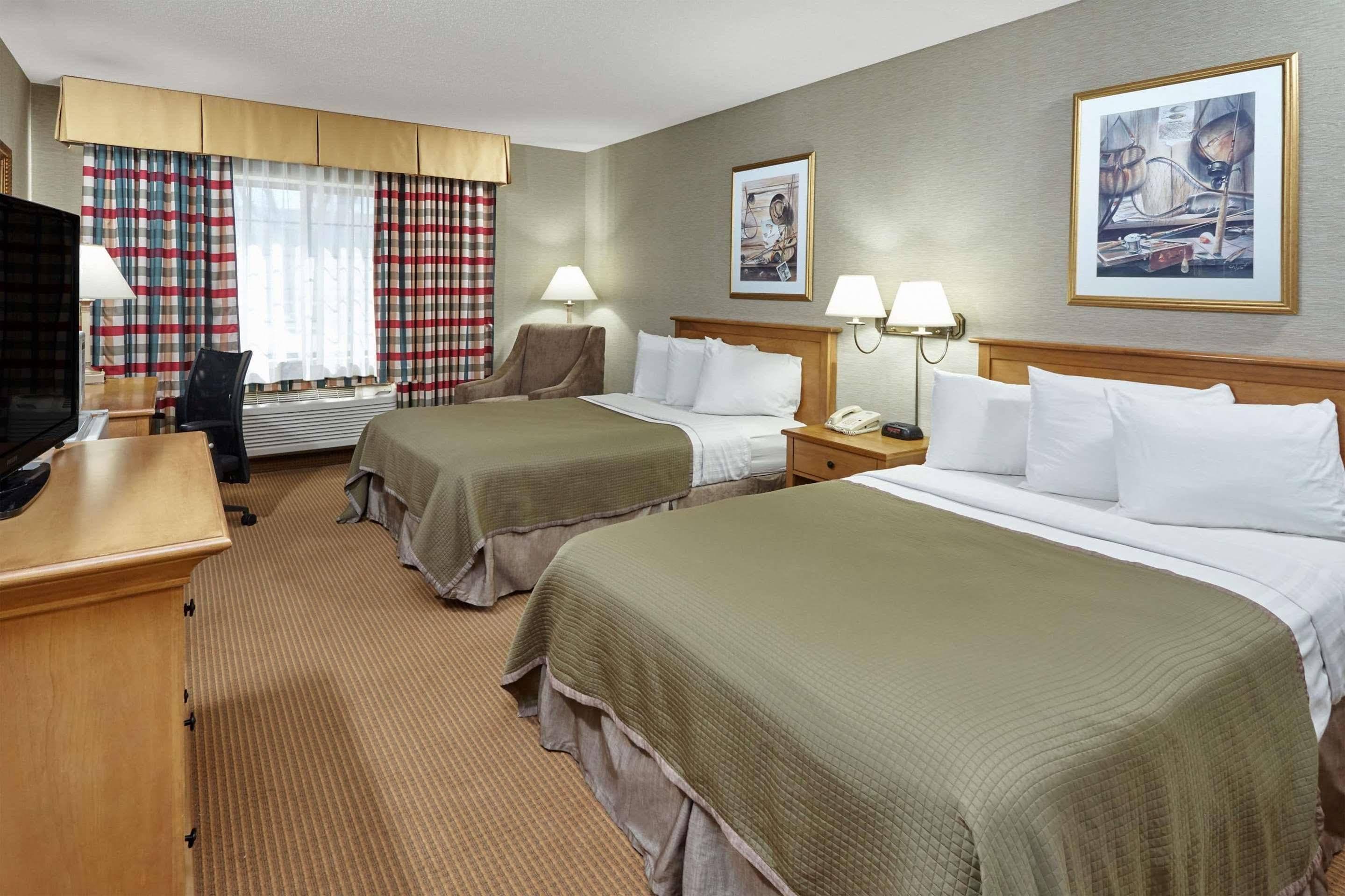 Madison Plaza Hotel Buitenkant foto